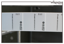 全自動卷膜貼標(biāo)機(jī)_卷膜貼標(biāo)機(jī)_萬志自動化