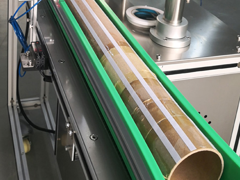 全自動(dòng)長(zhǎng)管圓筒貼雙面膠機(jī)-長(zhǎng)度可選自動(dòng)剪貼-專(zhuān)業(yè)生產(chǎn)商優(yōu)選【萬(wàn)志自動(dòng)化】